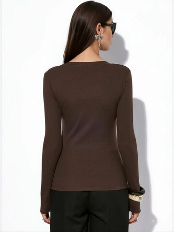 Haut 'Oberteile' Busem en marron