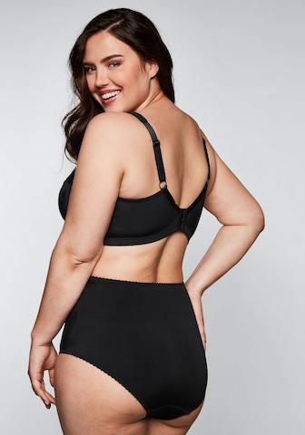 SHEEGO Minimiser Bra in Black