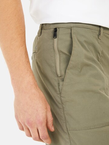 CAMEL ACTIVE Loosefit Leichte Chino im Relaxed Fit in Grün