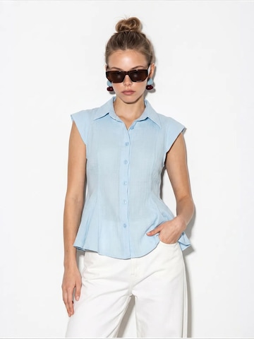 T-shirt 'Hemden' Bianco Lucci en bleu : devant