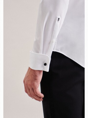 Coupe slim Chemise business SEIDENSTICKER en blanc