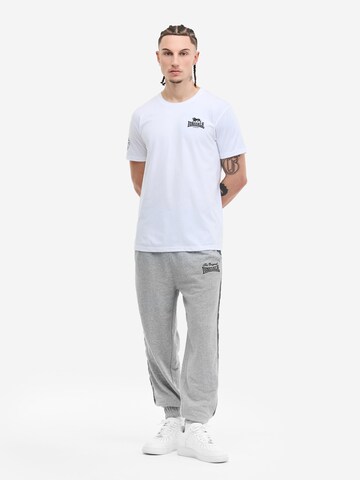 LONSDALE Тениска 'Warlingham' в бяло