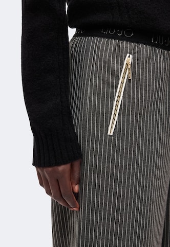 Liu Jo Tapered Pants in Grey