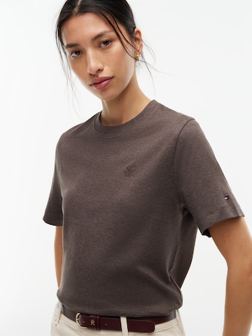 TOMMY HILFIGER Μπλουζάκι σε καφέ: μπροστά