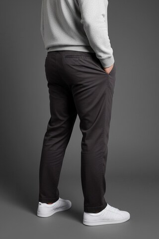 Man's World Tapered Pants in Black