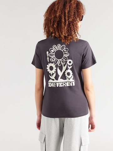 Iriedaily Paita 'Stay Daisy' värissä musta: etupuoli