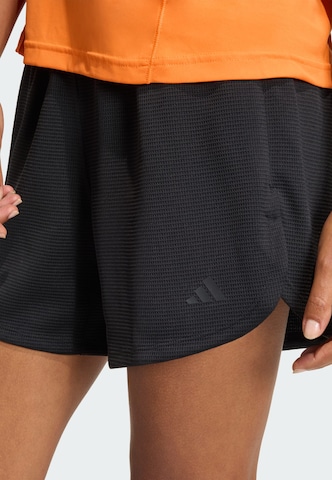 ADIDAS PERFORMANCE - Loosefit Pantalón deportivo 'Pacer' en negro