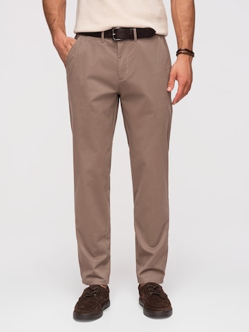 Regular Pantalon chino ' OM-PACP-0293' Ombre en marron : devant