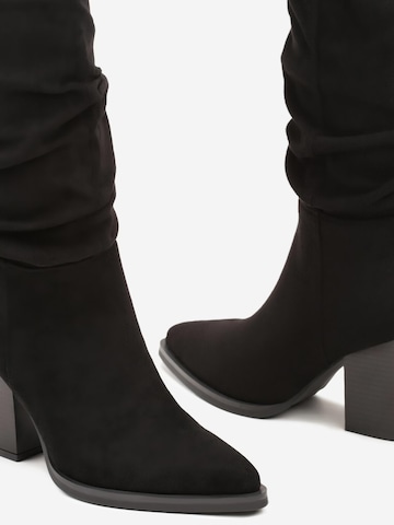 Boots 'Bottes bout pointu effet plissé à talon bloc - noir' VERA Collection en noir