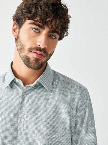 Next Slim Fit Hemd und Krawatte in Grün