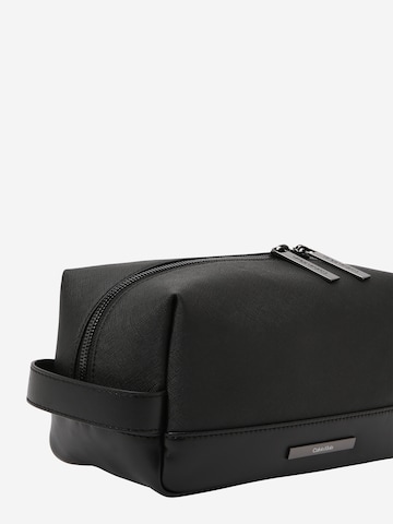 Calvin Klein Toiletry bag in Black