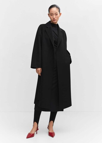 Manteau mi-saison 'BATIN' MANGO en noir