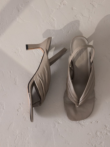 Next Sandaal in Grijs
