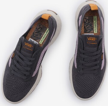 Baskets basses 'UltraRange VR3' VANS en noir