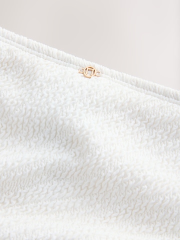 Next Bikinihousut värissä beige