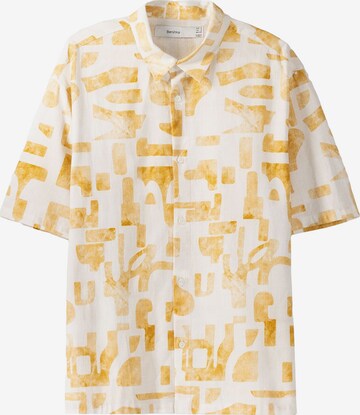 Bershka Regular fit Overhemd in Geel: voorkant