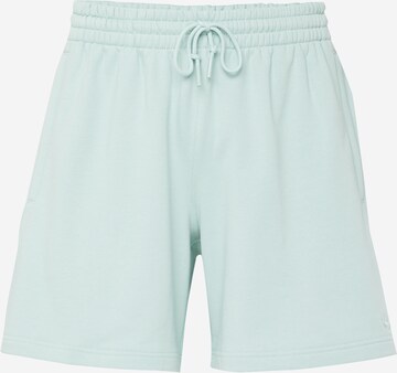 ADIDAS ORIGINALS Regular Shorts 'ESSENTIAL' in Grün: predná strana