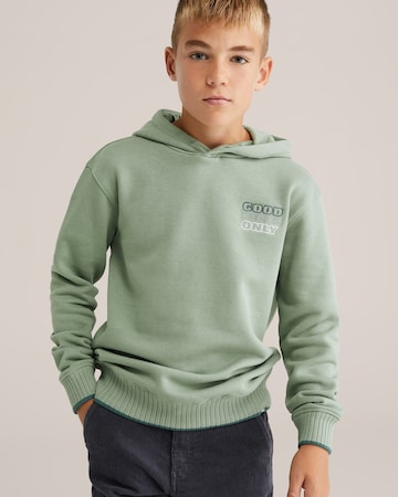 WE Fashion Sweatshirt in Green: front