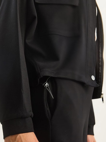 Abito da casa di Bianco Lucci in nero