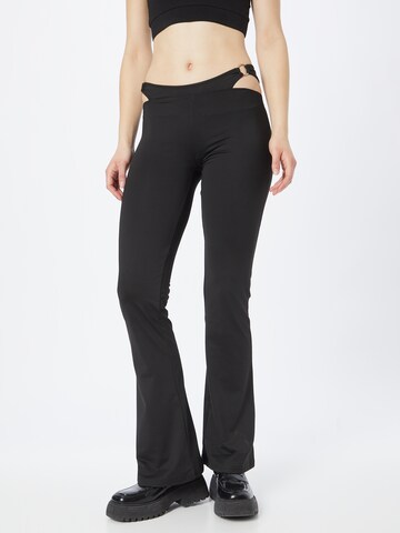 Edikted Flared Pants in Black: front