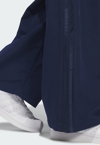 ADIDAS ORIGINALS Barrel Hose in Blau