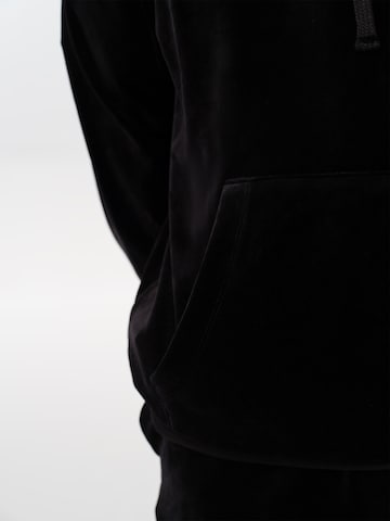 ABOUT YOU x Jaime Lorente Sweatshirt 'Alejandro' i svart