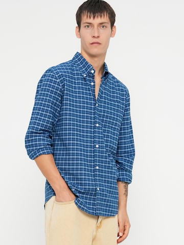 GAP Regular fit Риза в синьо