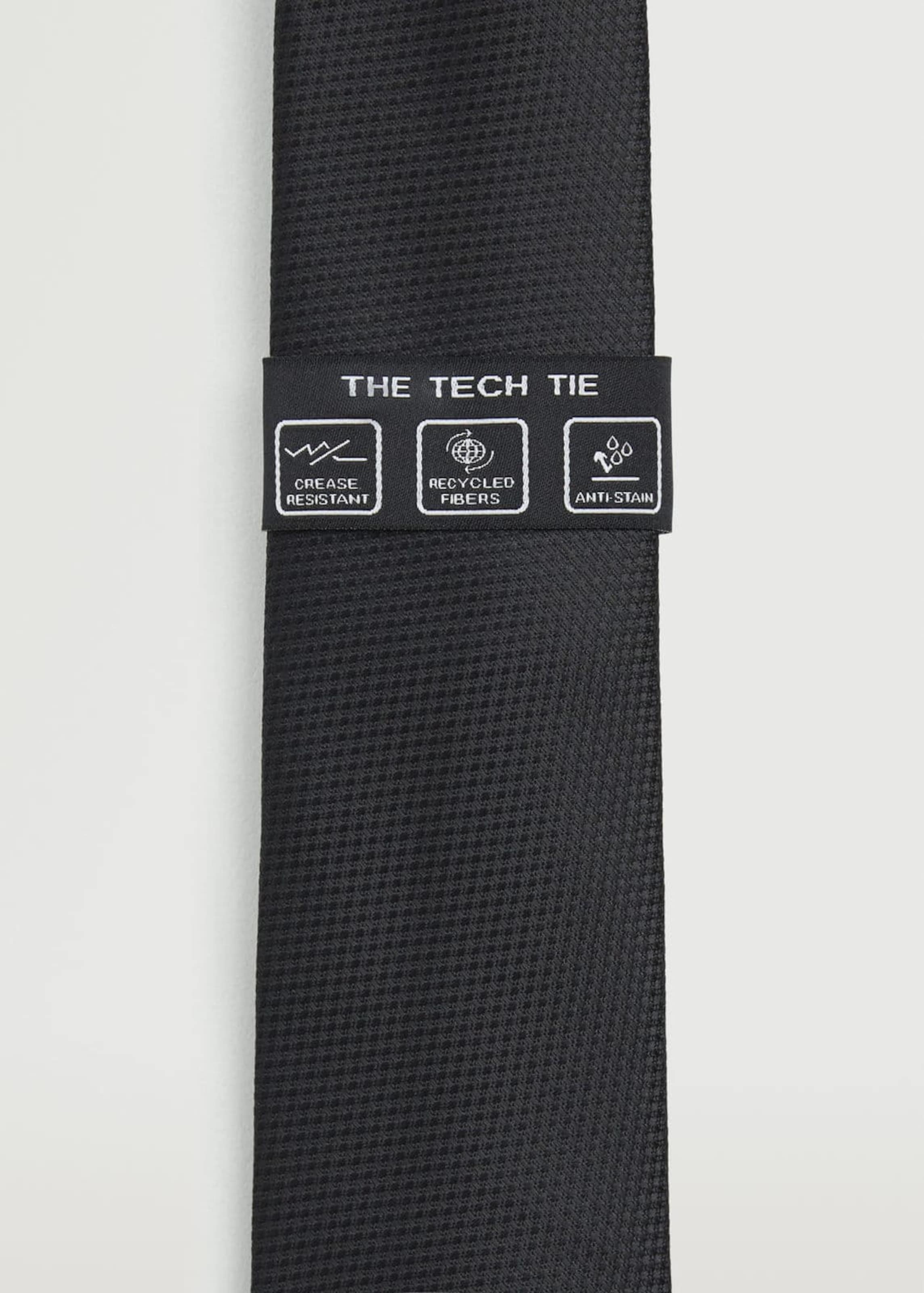 Männer Anzug - Accessoires MANGO MAN Krawatte in Schwarz - JJ23439