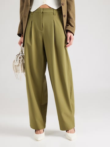 PIECES Barrel Pleat-Front Pants 'PCBosella' in Green: front
