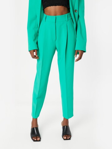 2NDDAY Regular Pleat-Front Pants 'Anton' in Green: front