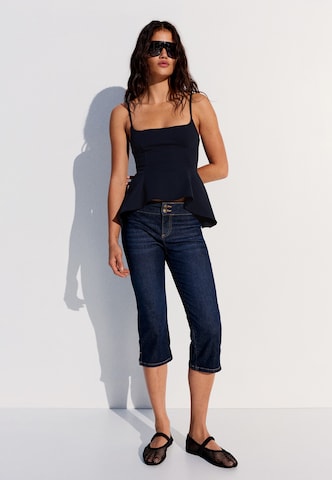 Top di Bershka in blu