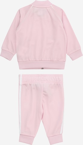 ADIDAS ORIGINALS Szabványos Jogging ruhák 'Adicolor Sst' - rózsaszín