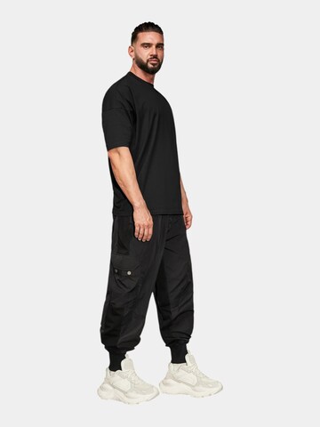 Maglietta 'Silent Form T-Shirt - T17847' di Made By Society in nero