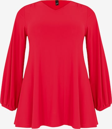 Yoek Tunic in Red: front