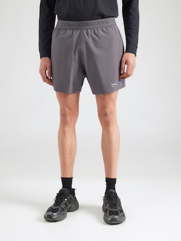 Regular Pantalon Abercrombie & Fitch en gris : devant