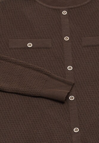 carato - Pullover em castanho