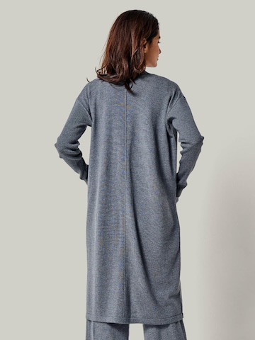 YOU LOOK PERFECT Gebreid vest 'BLOSSOM' in Grijs