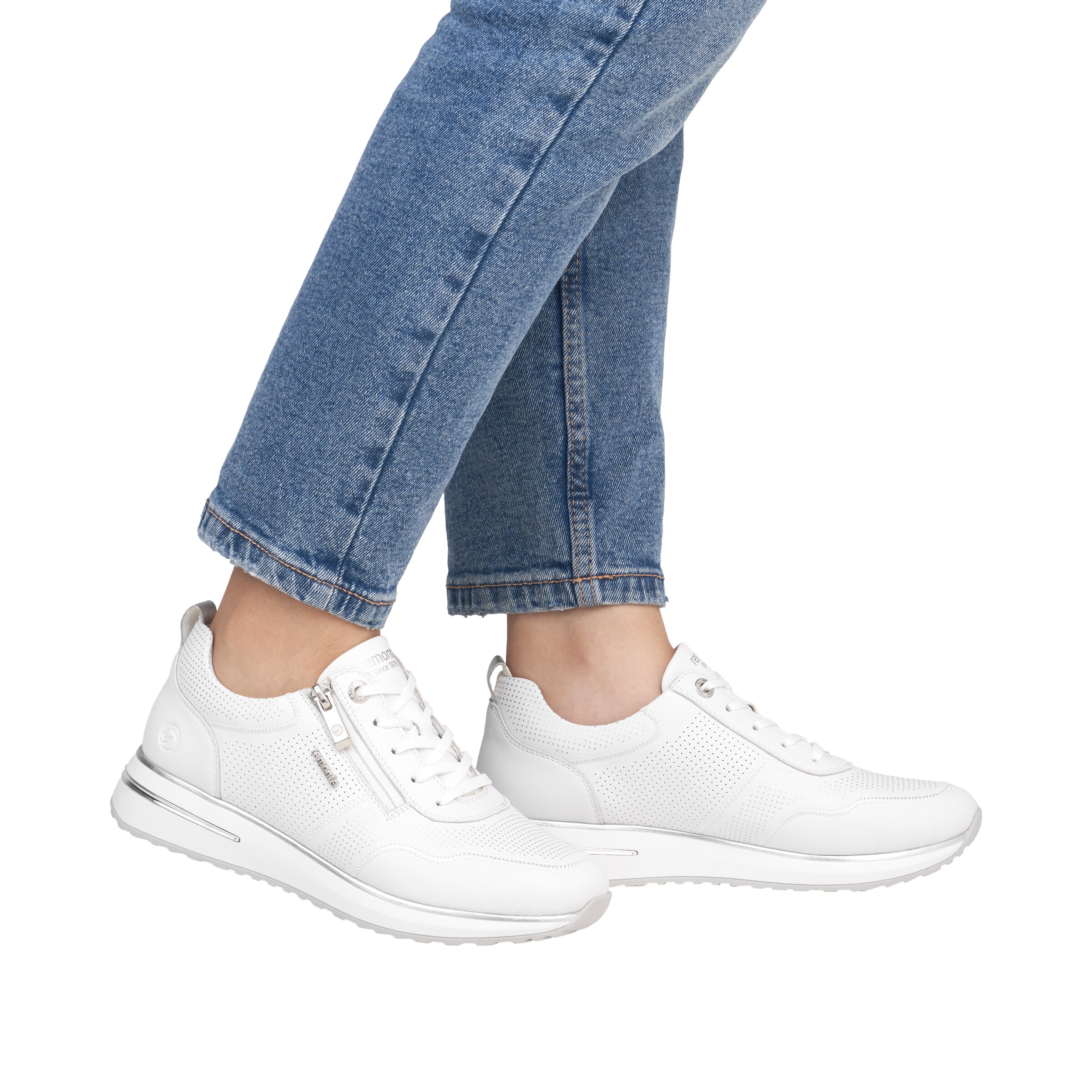 REMONTE Sneakers in White: front