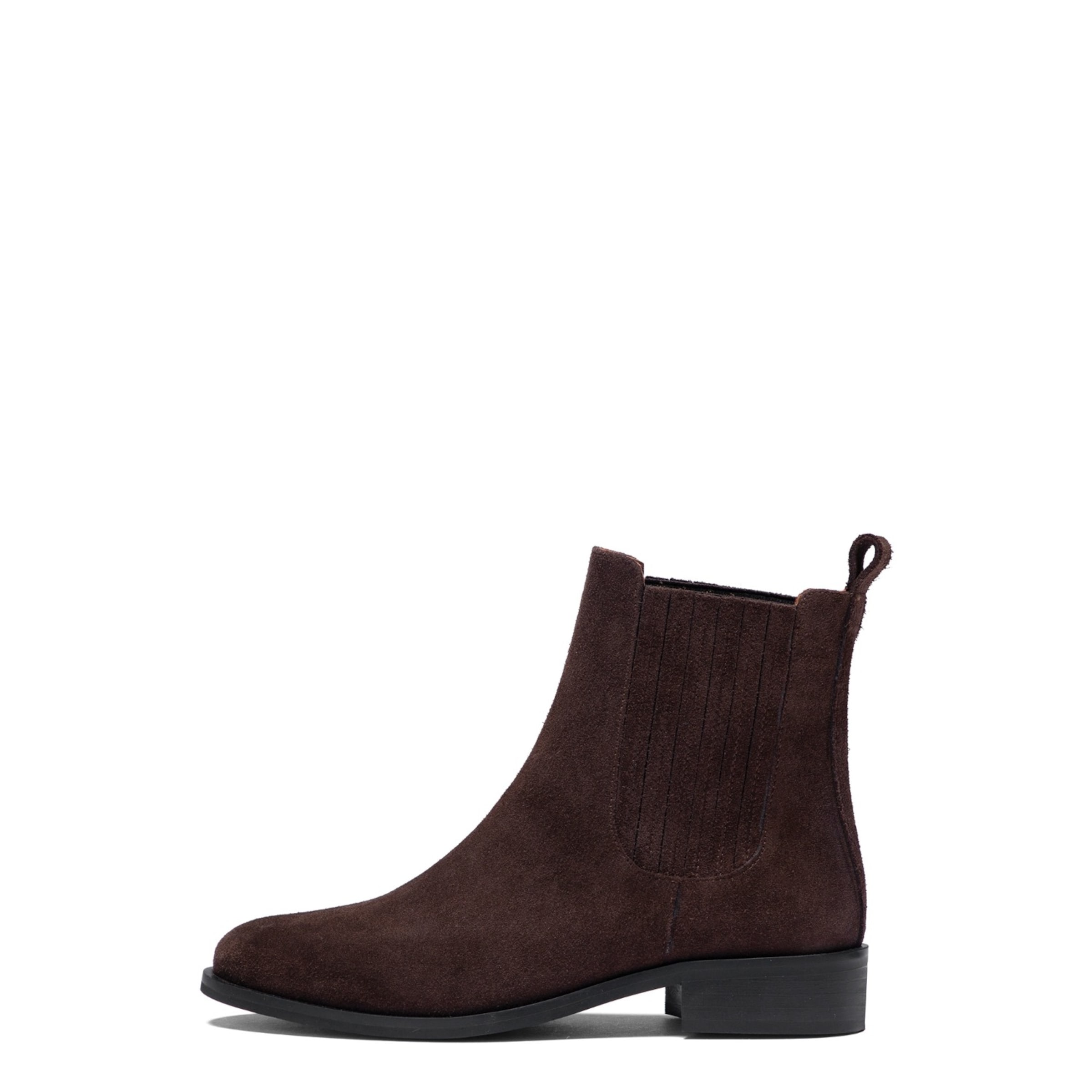 Isabel Bernard Chelsea boots in Brown: front