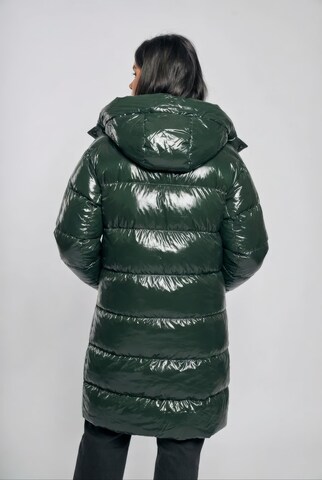 Cappotto invernale di FREAKY NATION in verde