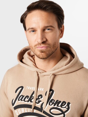 JACK & JONES كنزة رياضية بلون بني