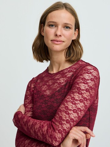 Maglietta di b.young in rosso