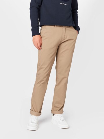 Ben Sherman Regular Chino Pants in Beige: front