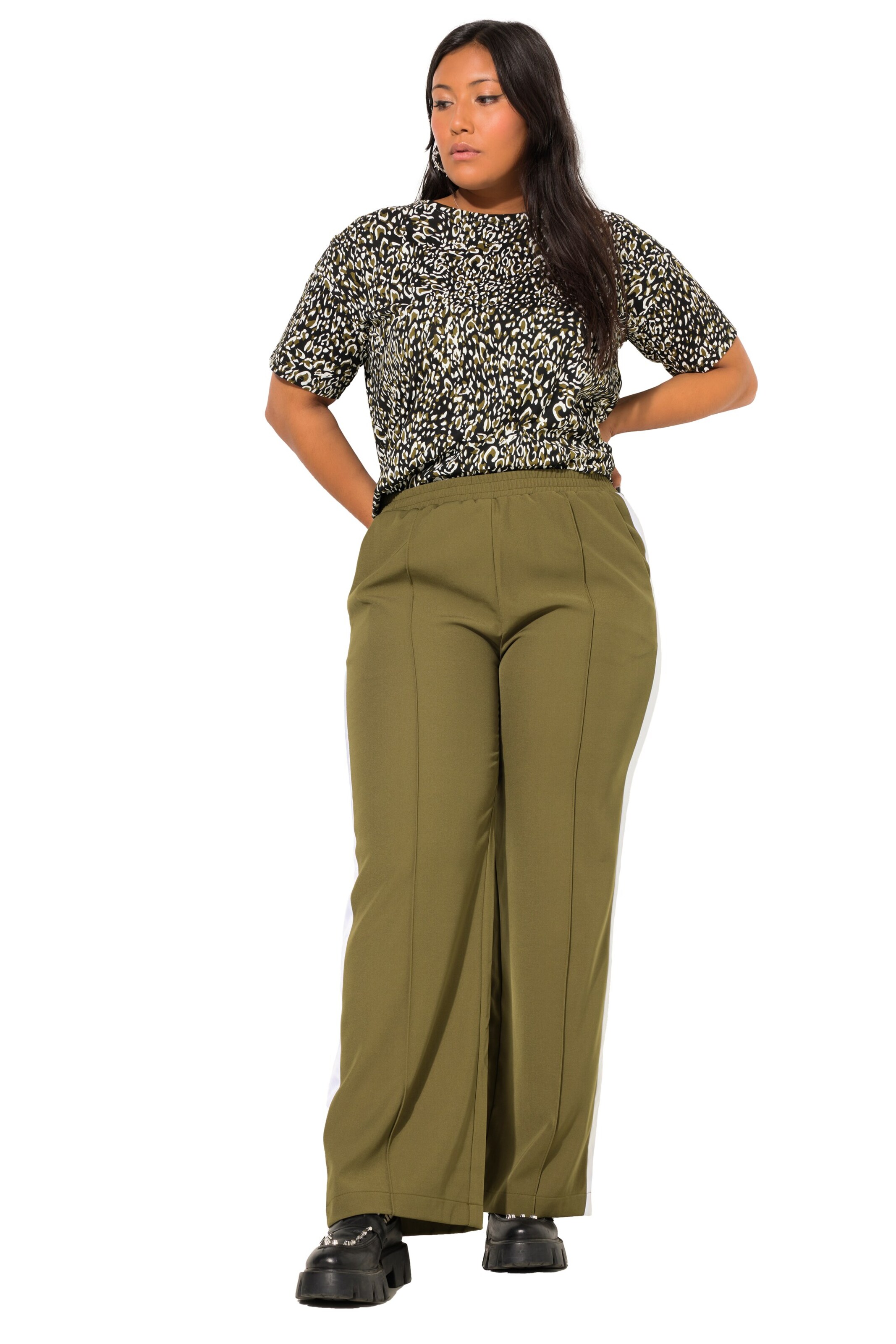 Studio Untold Wide leg Pants in Green: front