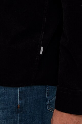 Coupe regular Chemise 'JUAN' !Solid en noir