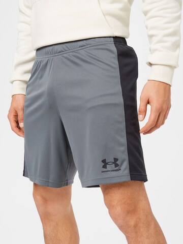 regular Pantaloni sportivi 'Challenger' di UNDER ARMOUR in grigio