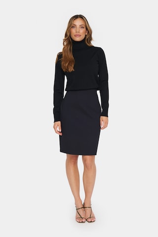 SAINT TROPEZ - Saia em preto