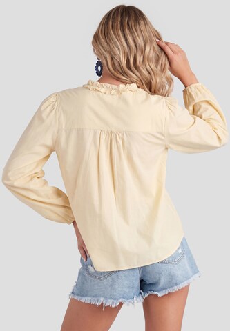 IZIA - Blusa em amarelo