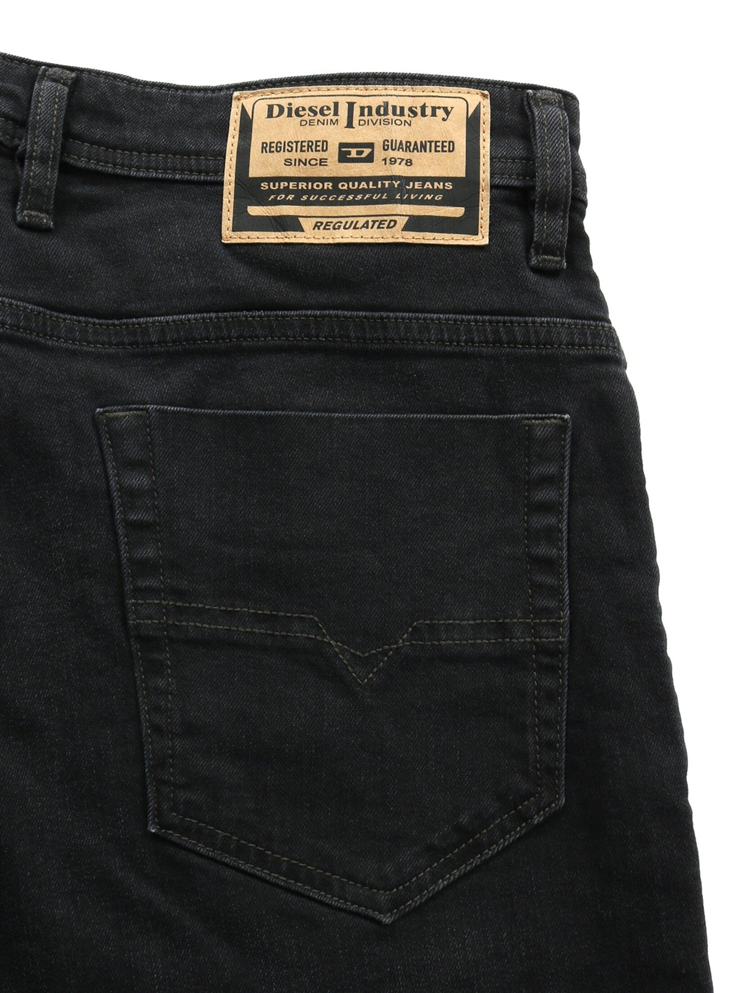 Regular Jean 'Straight SAFADO-X' DIESEL en noir
