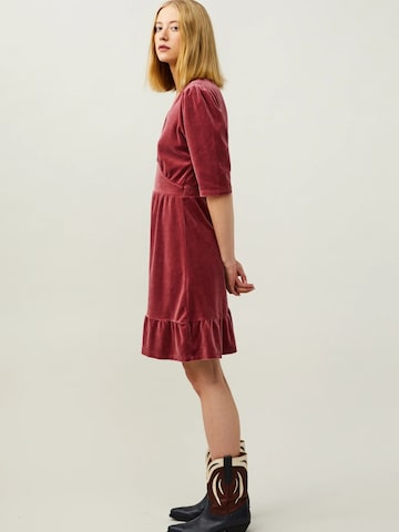 Odd Molly Mekko 'Saga' värissä vaaleanpunainen